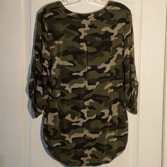 Kismet Green Camo Blouse - Picture 2 of 2
